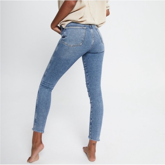 Free People We The Free Raw High Rise Jegging Sierra Slim Fit Comfy Denim Jeans - Picture 5 of 9